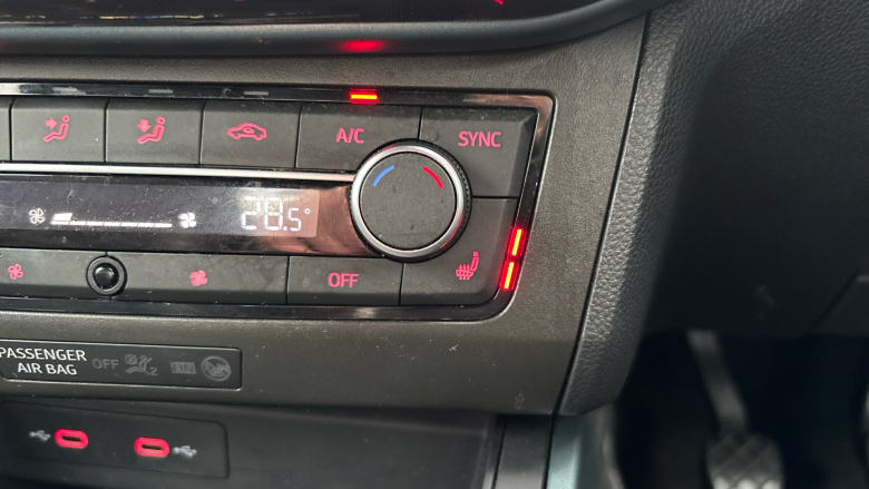 SEAT Arona 1.0 TSI 110 XPERIENCE Lux 5dr Petrol Hatchback